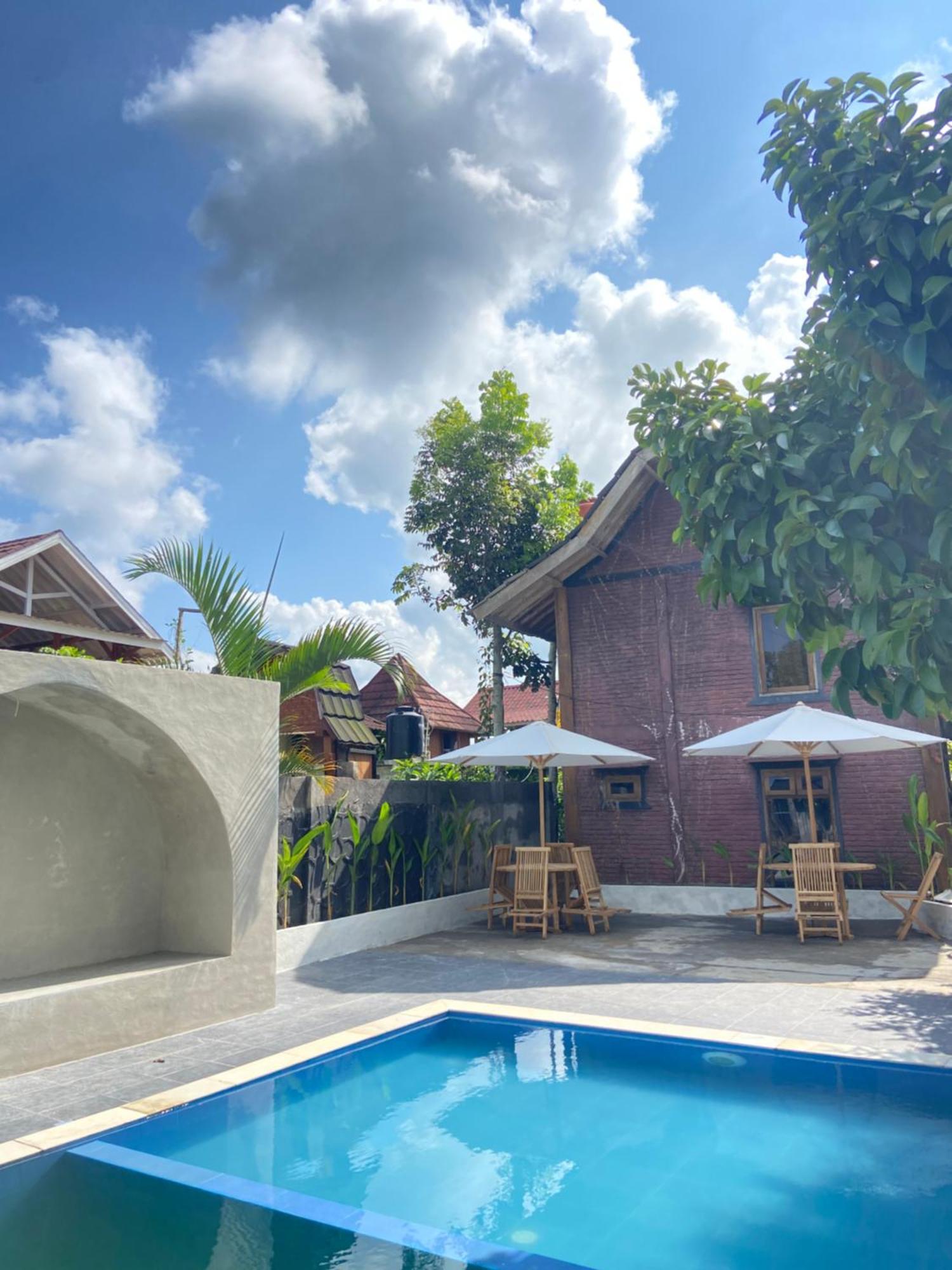 Edrian Bungalows Tetebatu Exterior photo